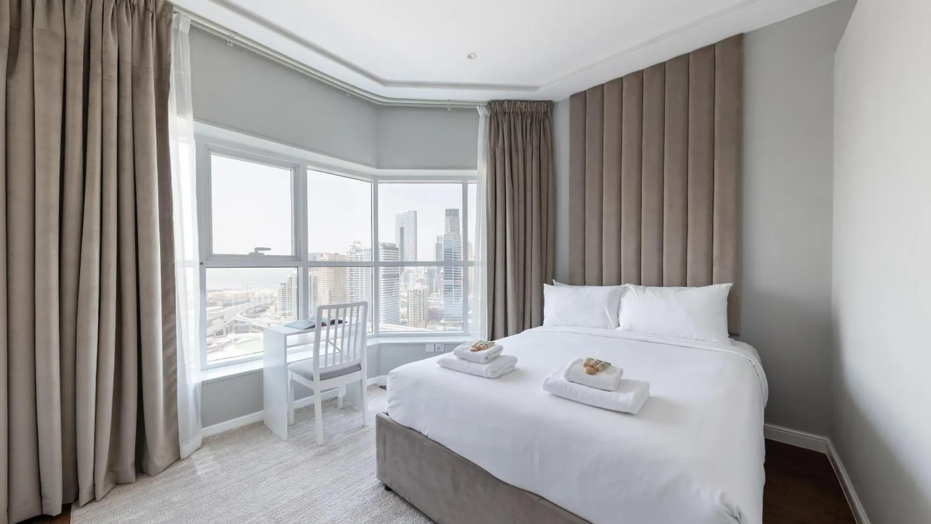 דובאי 2-Bedroom Apartmentjlt City View, 8 Min To Metro 0*,
