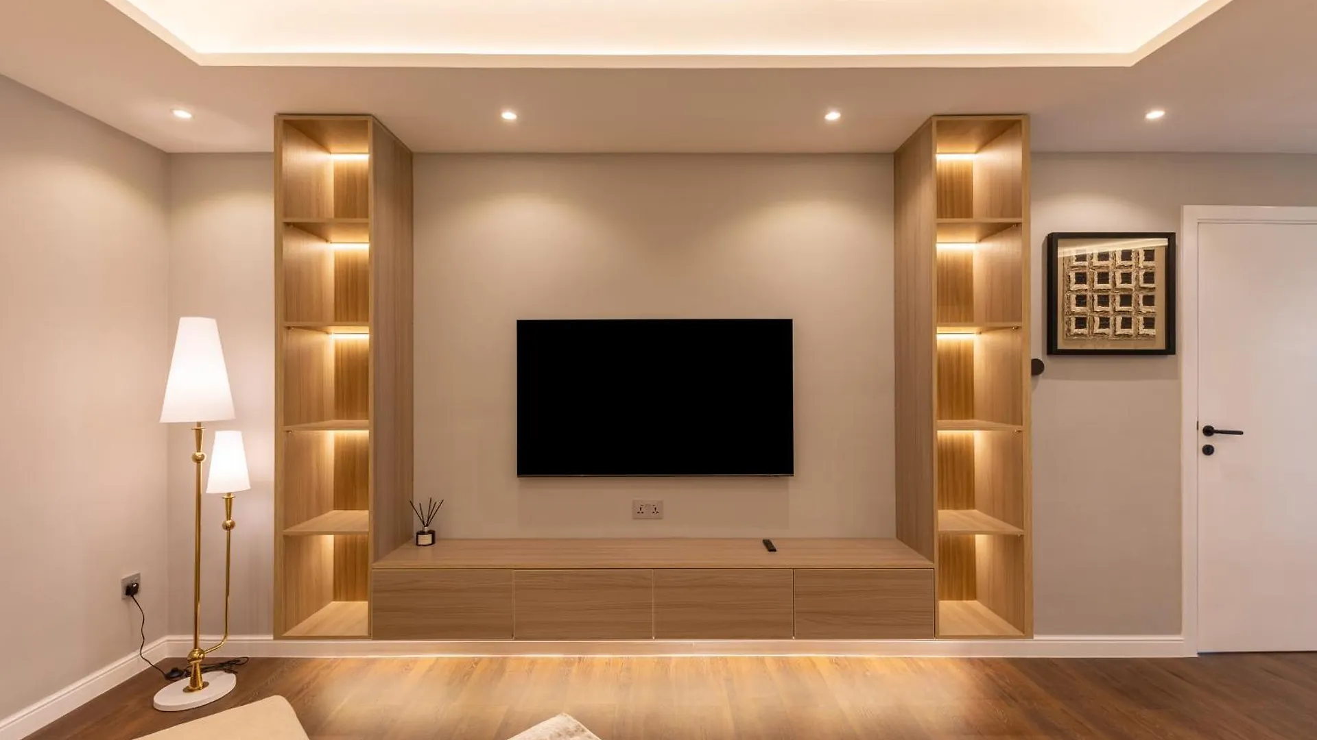 דובאי 2-Bedroom Apartmentjlt City View, 8 Min To Metro 0*,  איחוד האמירויות הערביות