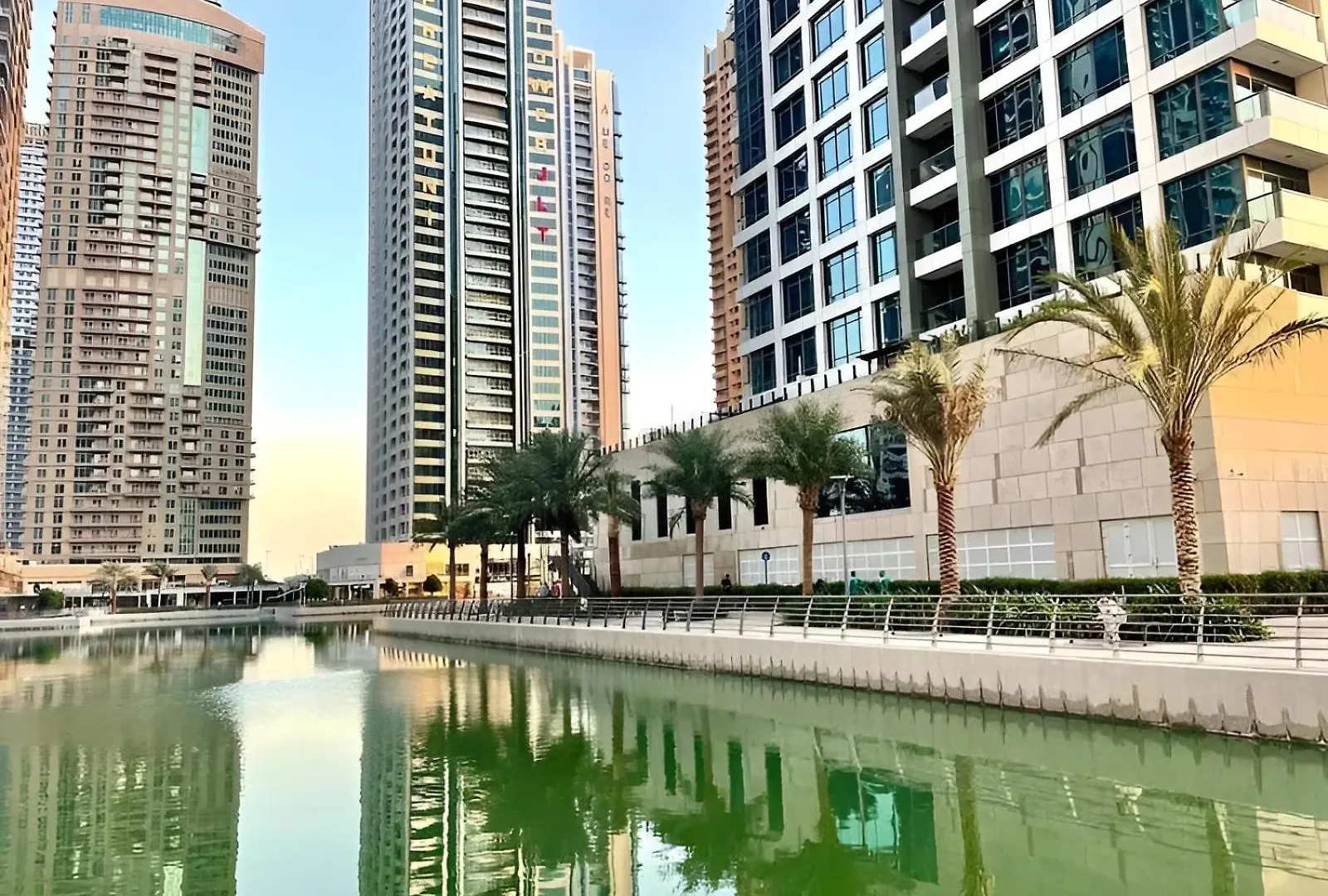 דובאי 2-Bedroom Apartmentjlt City View, 8 Min To Metro