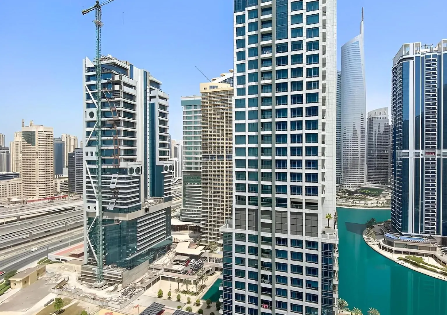 2-Bedroom Apartmentjlt City View, 8 Min To Metro Dubai United Arab Emirates